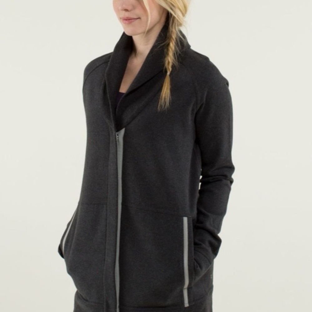 Lululemon Yin to my Yang Cardigan Size 4 - Picture 3 of 10